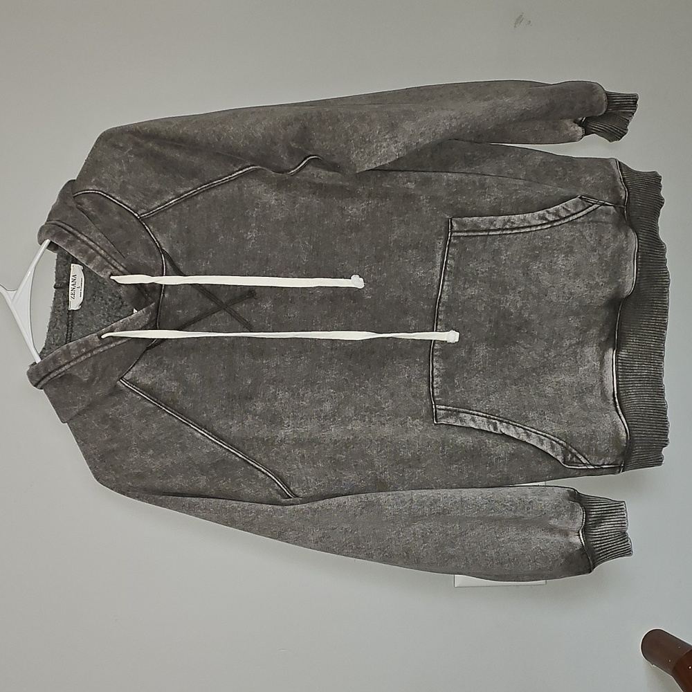 Zenana womens like new mineral wash hoodie. Sz large dark Olive